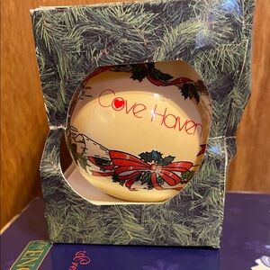 Vintage 1993 - Cove Haven Holiday Ornament - Pocono Resort